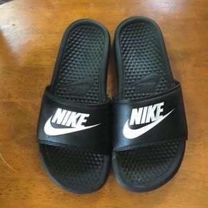 Nike slides